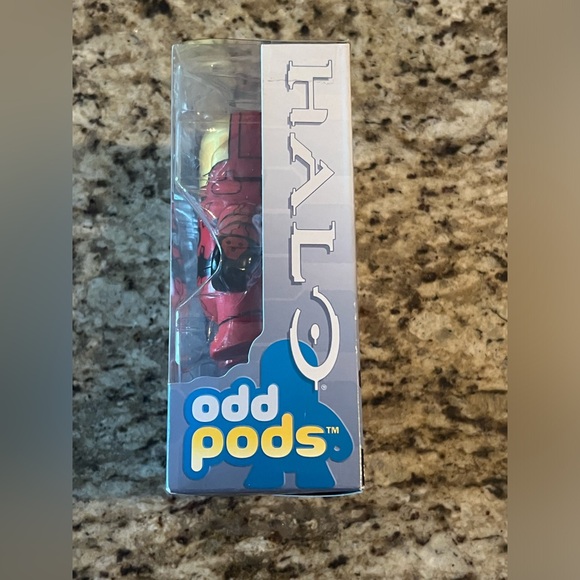 Spartan Soldier EVA - Halo Odd Pods Action Figure Series 1 Collectible - Picture 2 of 4